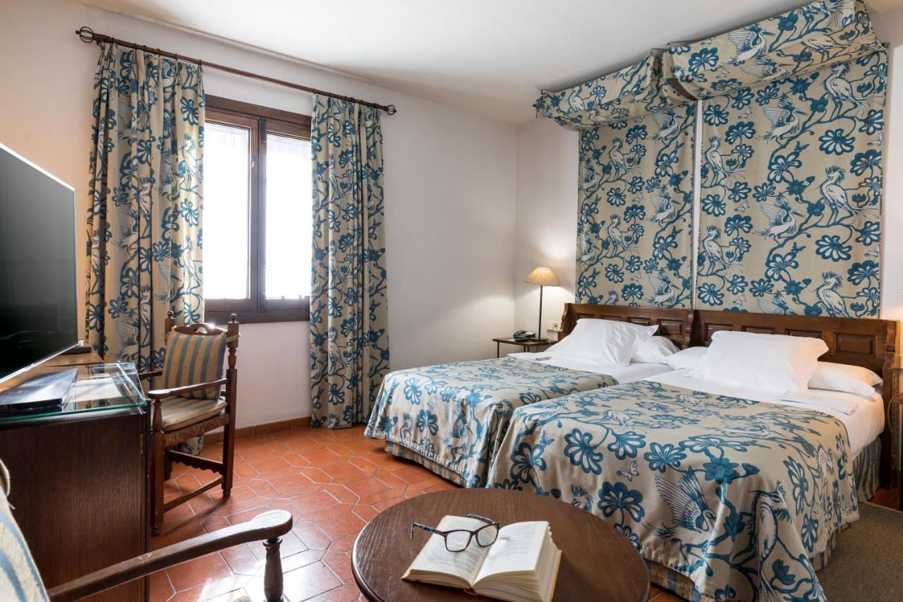 Parador De Jarandilla De La Vera Exteriér fotografie