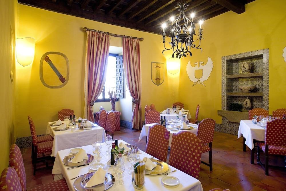 Parador De Jarandilla De La Vera Exteriér fotografie