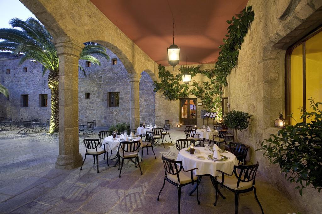 Parador De Jarandilla De La Vera Exteriér fotografie