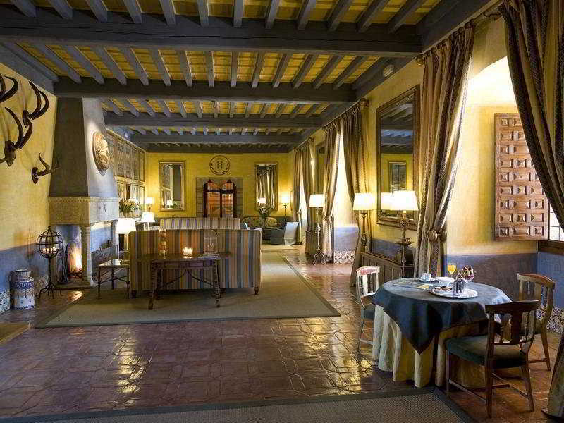 Parador De Jarandilla De La Vera Exteriér fotografie