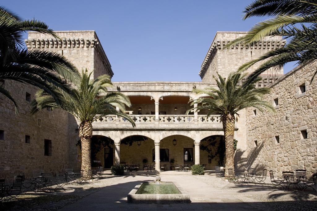 Parador De Jarandilla De La Vera Exteriér fotografie
